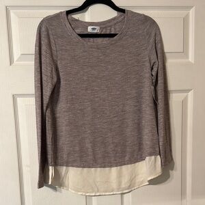 Women's Gray Long Sleeve Top